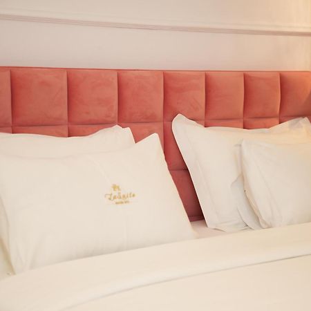 La Suite Boutique Hotel Тирана Екстериор снимка