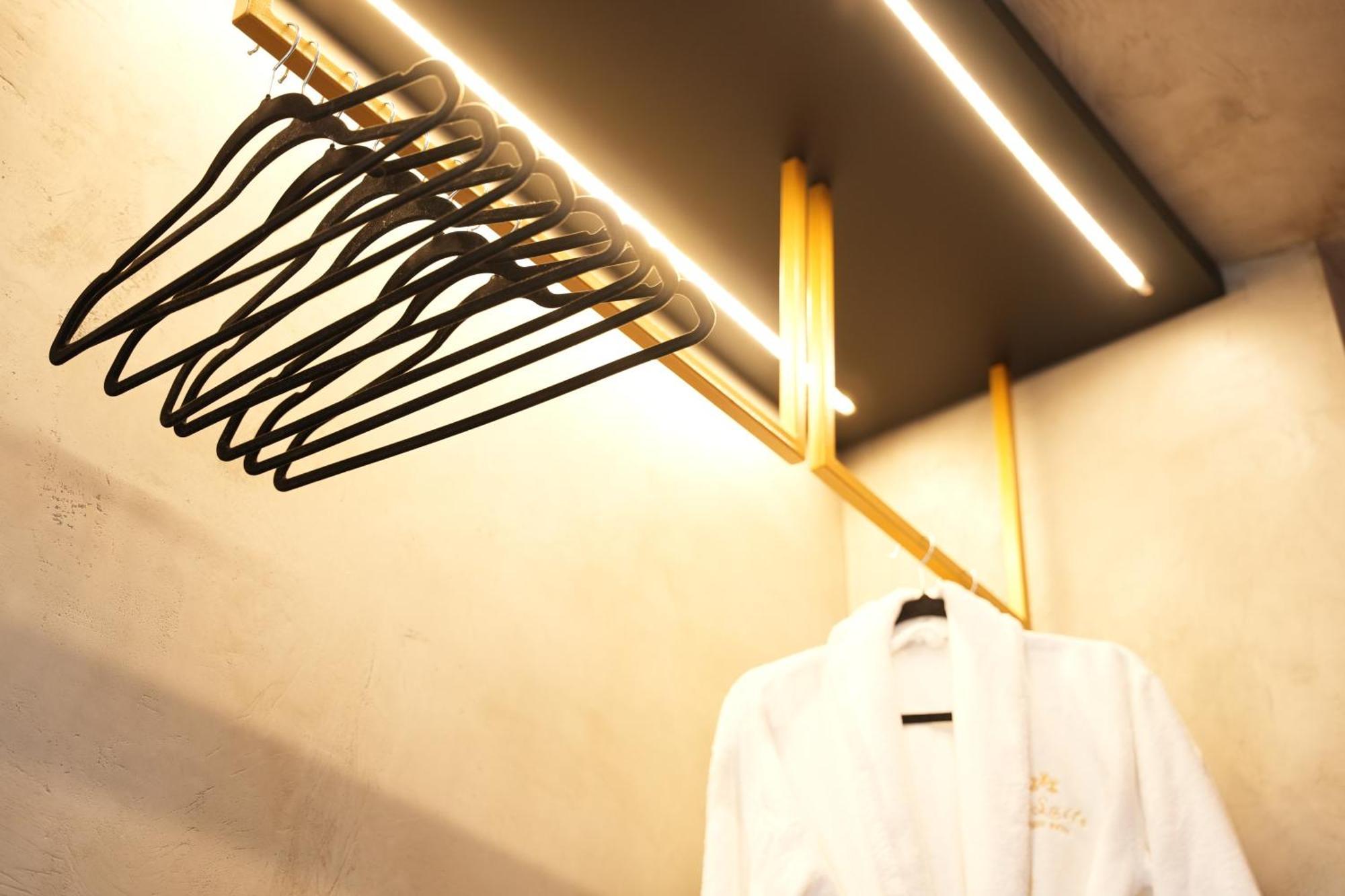 La Suite Boutique Hotel Тирана Екстериор снимка
