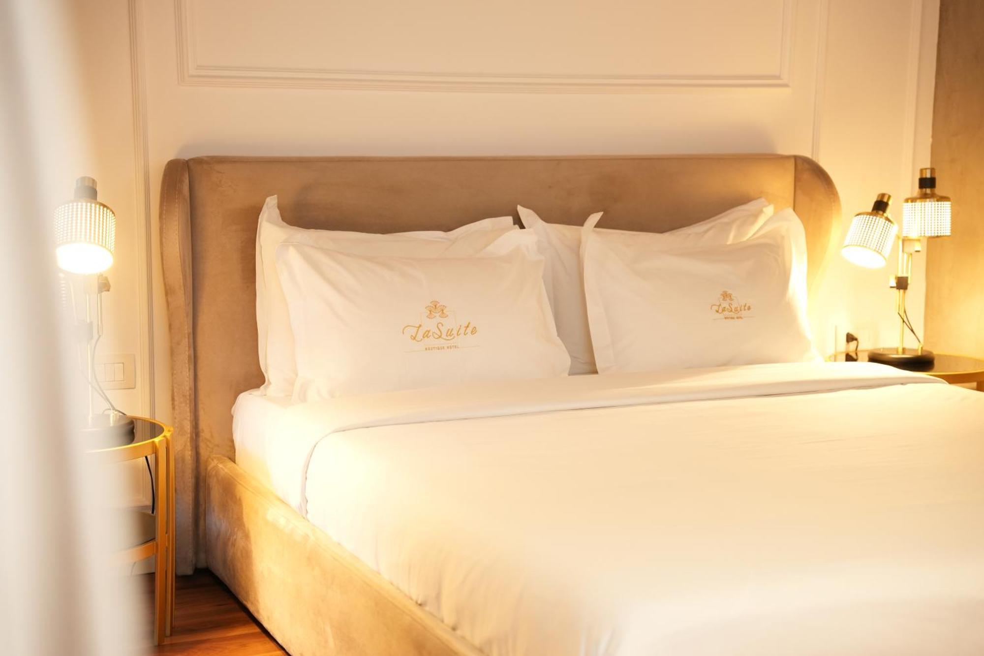La Suite Boutique Hotel Тирана Екстериор снимка