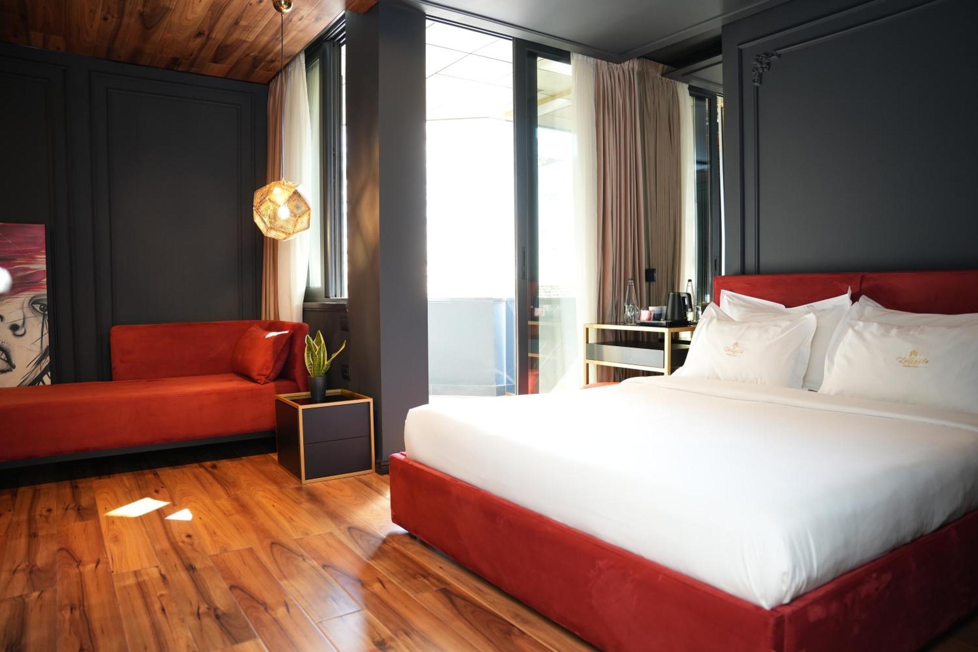 La Suite Boutique Hotel Тирана Екстериор снимка