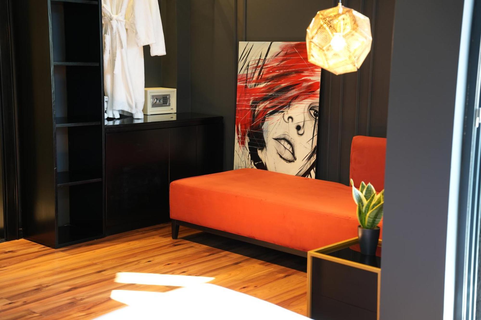 La Suite Boutique Hotel Тирана Екстериор снимка